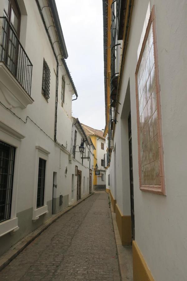 Calle De La Convalecencia Кордова Экстерьер фото